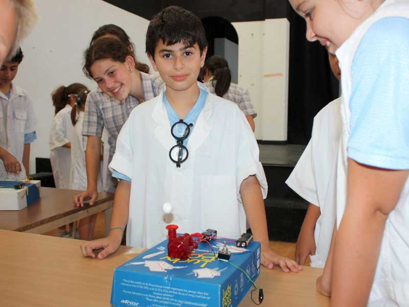 primary-science-day-2013-gallery-11